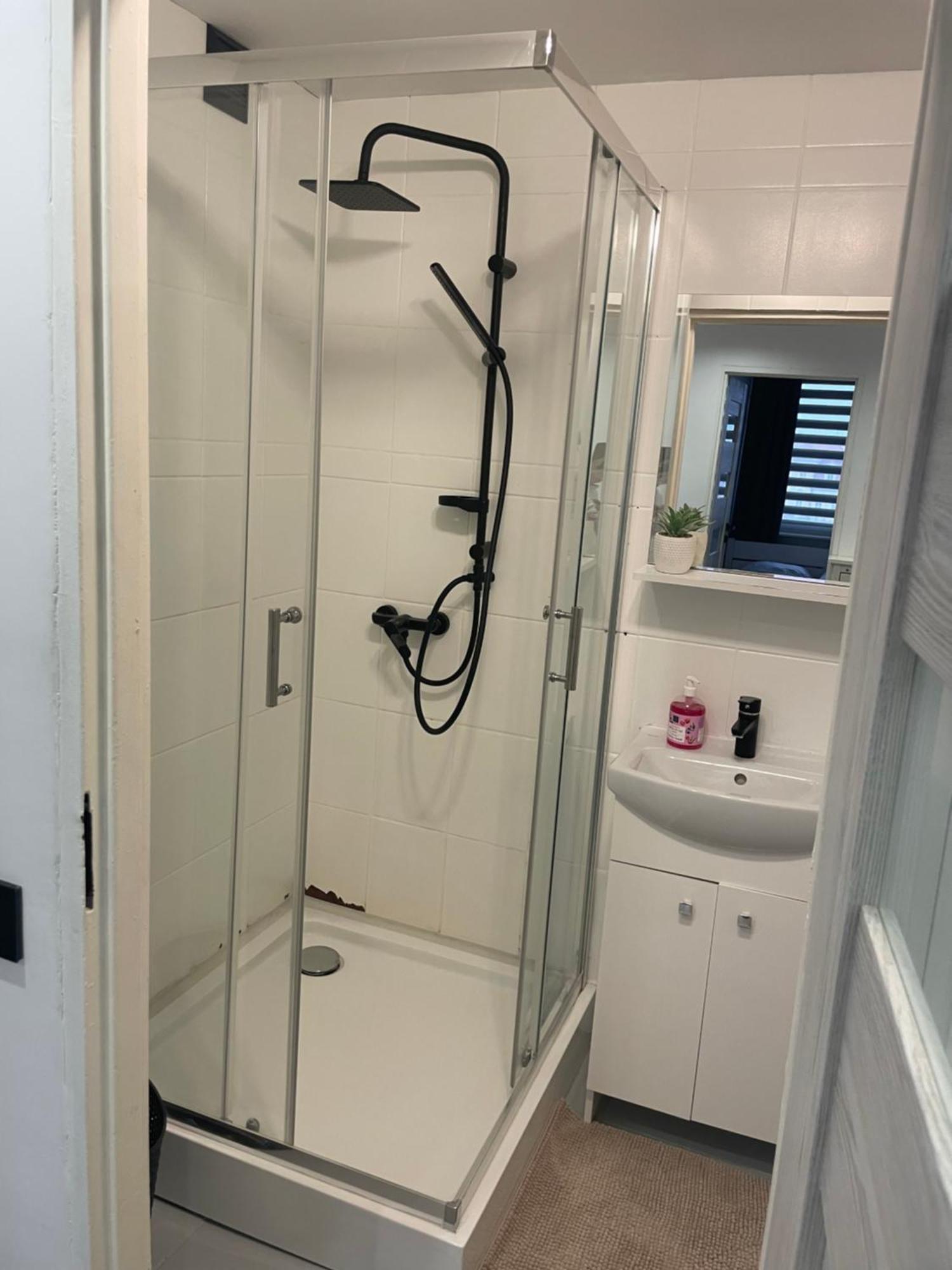 Apartament 2 Pokojowy W Centrum Miasta Żagań Exteriör bild
